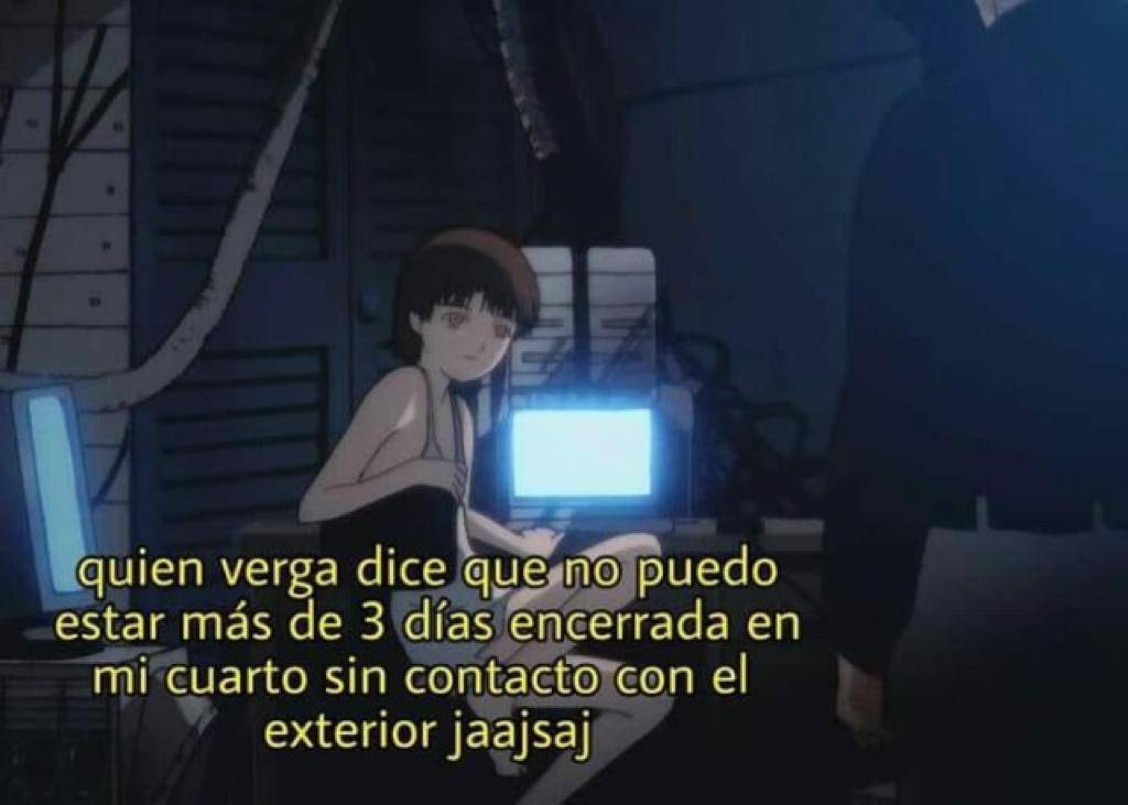 serial experiments lain (i think) screencap: 'quien verga dice que no puedo estar más de 3 días encerrada en mi cuarto sin contacto con el exterior jaajsaj' ('who the hell says i can't spend over three daays locked inside my room avoiding contact with the outside world')